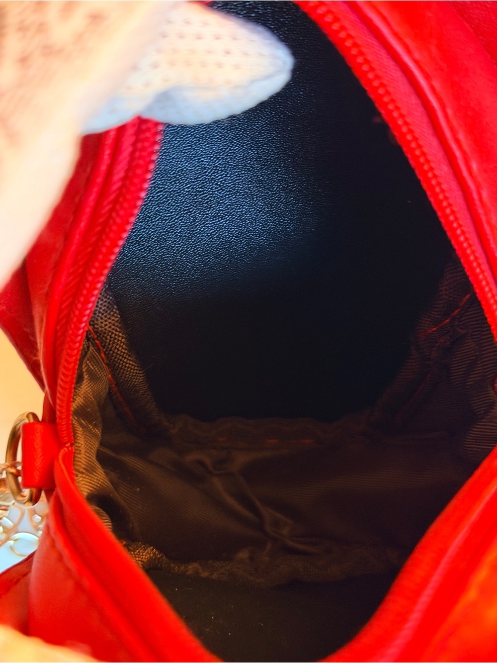 ErinAnnie Popcorn Crossbody Bag - Playful Novelty in Vegan Leather (NWT) - Picture 12 of 13